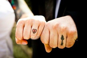 awesome-wedding-ring-tattoos-weddingomania-40583