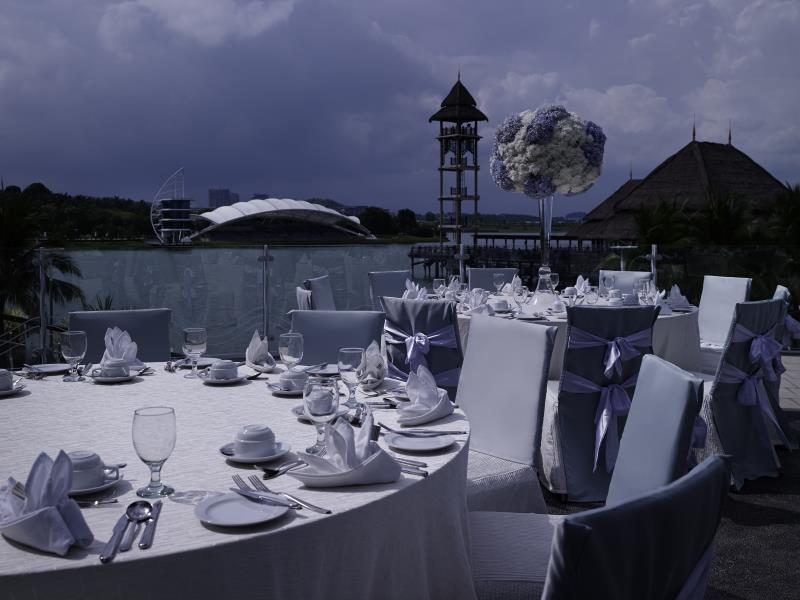 beautiful-outdoor-wedding-place