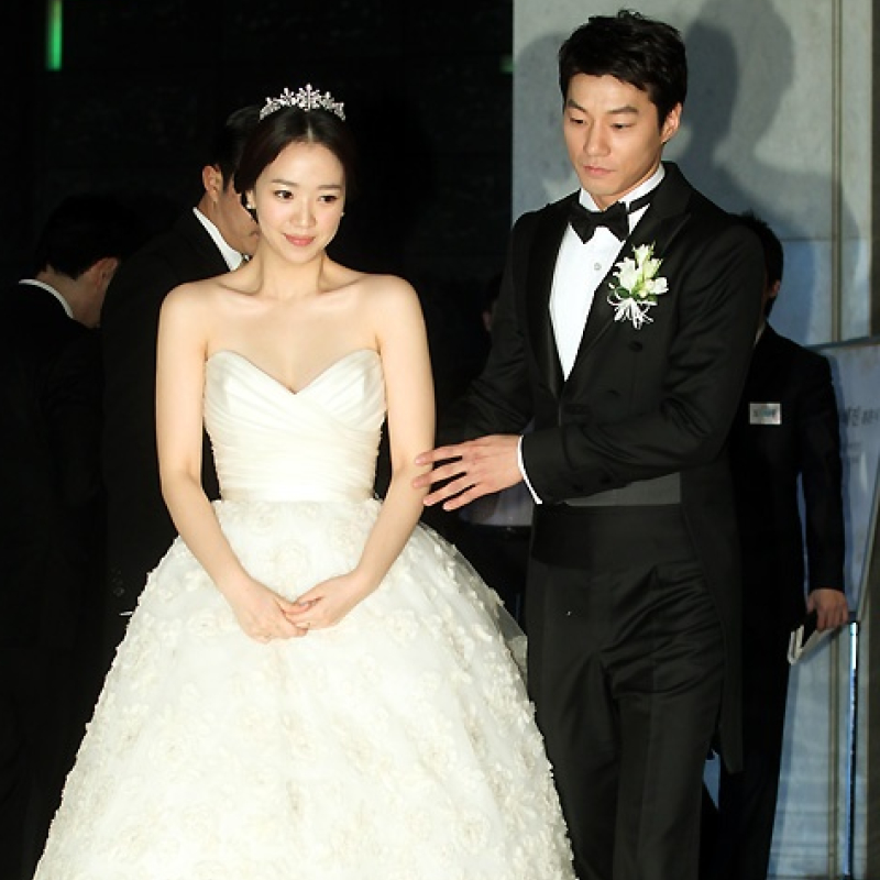 Jeon Hye Jin and Lee Chun Hee