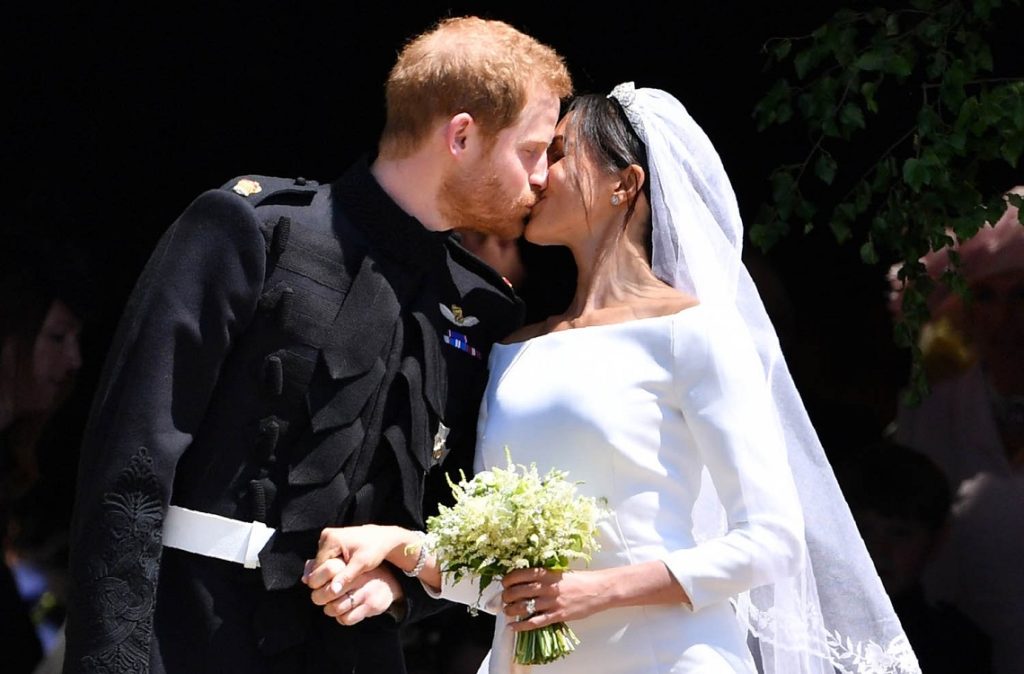 royal wedding kiss